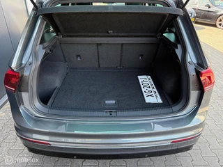 Volkswagen Tiguan Volkswagen Tiguan 1.4 TSI ACT R-Line Virtual / Trekh. / Pano - afbeelding nr 9