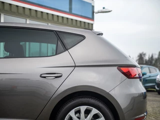 SEAT Leon | Navigatie & Apple Carplay/Android Auto | Parkeersensoren | Hoogteverstelling stoelen | Climate control | Donker getint glas | Cruise control - afbeelding nr 35
