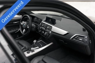 BMW 1 Serie BMW 1-serie M140i xDrive Harman Kardon Dak Leer - afbeelding nr 25