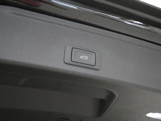 Audi A4 Audi A4 Avant 35 TFSI 150pk S-Tronic S-Line edition Competition Panorama Navigatie Pdc Elek. klep - afbeelding nr 11