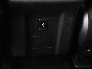 Mitsubishi Outlander Mitsubishi Outlander 2.4 PHEV Pure | Carplay | Trekhaak |  Leder/Alcantara | Keyless | Camera | Climate control | Cruise control - afbeelding nr 28