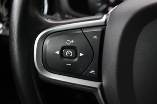 Volvo V60 Volvo V60 2.0 D4 MomentPro | Leder | Trekhaak |  Stoelverwarming | Adaptive cruise | Carplay | Navigatie | DAB | Camera | Full LED | Climate control - afbeelding nr 14
