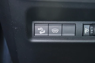 Jeep Avenger Jeep Avenger Summit 54 kWh | ACHTERUITRIJ CAMERA | STOEL VERWARMING | FULL LED KOPLAMPEN | 18
