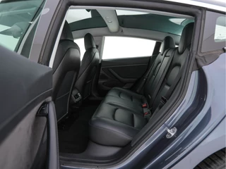 Tesla Model 3 Tesla Model 3 Standard RWD Plus 60 kWh [ 3-Fase ] (INCL-BTW) Aut. *PANO | AUTO-PILOT | FULL-LEATHER | KEYLESS | FULL-LED | MEMORY-PACK | SURROUND-VIEW | DAB | CARPLAY | DIGI-COCKPIT | LANE-ASSIST | COMFORT-SEATS | 18
