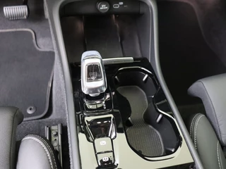 Volvo XC40 Volvo XC40 B4 Plus Dark | Dodehoekdetectie | Harman/Kardon | - afbeelding nr 19