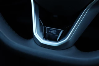 Volkswagen Tiguan Volkswagen Tiguan 1.5 TSI / 2x R-Line / Virtual Cockpit / Camera / Matrix LED / Trekhaak / 20