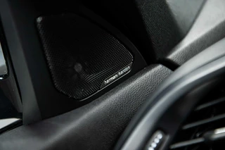 BMW 1 Serie BMW 1-serie M135i xDrive High Executive Edition | Panodak | HUD | H&K | Leder | NL auto | - afbeelding nr 21