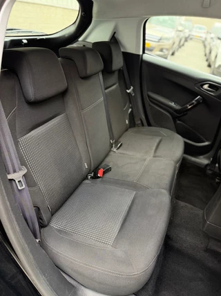 Peugeot 208 Peugeot 208 1.2 PureTech Allure - afbeelding nr 18