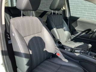 Honda HR-V Honda HR-V 1.5 i-VTEC Executive | navigatie | panoramadak | trekhaak | camera | stoelverwarming | all season banden - afbeelding nr 18
