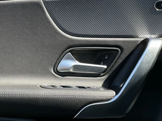 Mercedes-Benz A-Klasse Mercedes A-klasse 180 d Advantage, NIEUW MODEL, EURO 6, CRUISE, NAVI, LEDER, ACHTERUITCAMERA, ECC-AIRCO, STOELVERWARMING, LICHTMETAAL 16