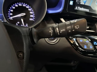 Toyota C-HR Toyota C-HR 1.2 Bi-Tone | CAMERA | NAVI | KEYLESS | LMV | METALLIC | LED - afbeelding nr 17