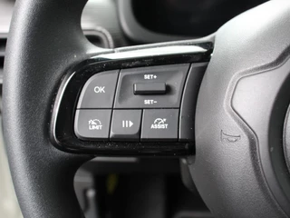 Jeep Avenger Jeep Avenger Longitude 54 kWh Automaat Navigatie Apple Carplay/ Android Auto Parkeersensor achter Cruise Control Stoelverwarming Full LED Virtual Cockpit Climate Control - afbeelding nr 16