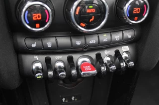 MINI Cooper MINI Cooper Mini 1.5 60 Years Edition / Panoramadak / Head-up / Leder / Harman Kardon / 17'' / Navigatie / DAB / Cruise Control - afbeelding nr 26