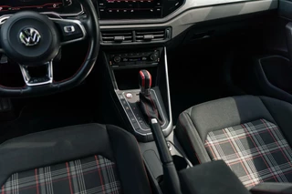 Volkswagen Polo Volkswagen Polo 2.0 TSI GTI Pano Dsg Camera - afbeelding nr 17
