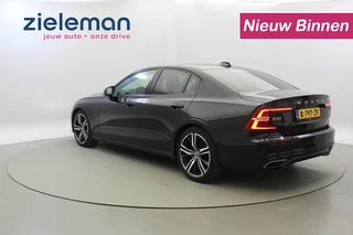 Volvo V60 Volvo V60 2.0 B3 R-Design BlackLine Automaat - Digital Cockpit, Leer - afbeelding nr 2