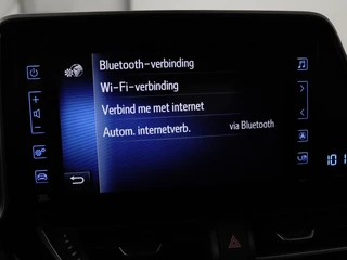 Toyota C-HR Toyota C-HR 1.8 Hybrid Style | Stoelverwarming | Trekhaak |  Adaptive cruise | JBL Sound | Camera | Navigatie | Keyless | Dodehoek detectie - afbeelding nr 23