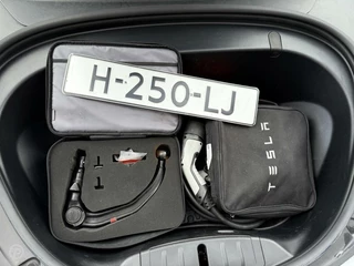 Tesla Model 3 Tesla Model 3 Standard RWD Plus 60 kWh Trekhaak Panoramadak Zwart Leder 18