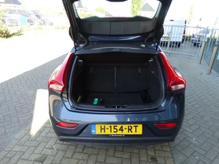 Volvo V40 Volvo V40 1.5 T2 Polar+ automaat  Virtual cockpit / Carplay - afbeelding nr 28