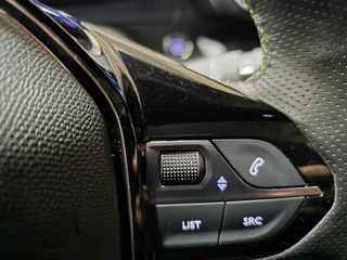 Peugeot 208 Peugeot 208 1.2 PureTech GT Pack Pano Led Cruise Navi 17