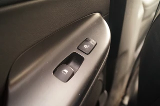 Hyundai Kona Hyundai Kona EV Premium 64kWh -LEER-ECC-S.DAK-TREKHAAK- - afbeelding nr 27