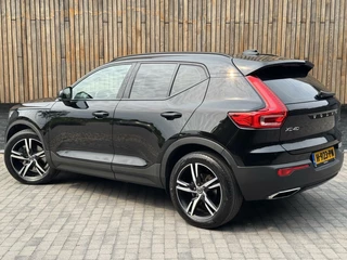 Volvo XC40 Volvo XC40 1.5 T5 Twin Engine R-Design Automaat | Achteruitrijcamera | LED verlichting | Trekhaak uitklapbaar | Stoelverwarming | Climate control | Cruise control adaptief | Dode hoek detectie | Getint glas | Parkeersensoren voor en achter - afbeelding nr 30