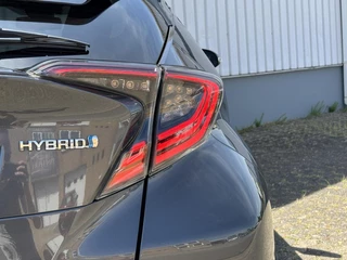 Toyota C-HR Toyota C-HR 1.8 Hybrid Style | Full LED | Dodehoek | Stoel+stuurverw. - afbeelding nr 13