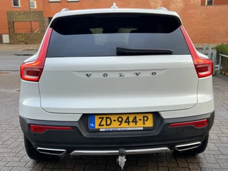 Volvo XC40 Trekhaak Panoramadak Vol Leder DAB Stoelverwarming Camera elek. Stoelen Led Koplampen Getint Glas NL Auto - afbeelding nr 4