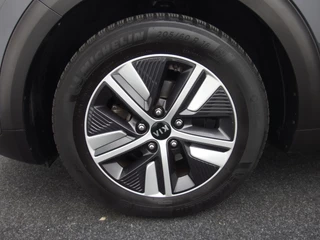 Kia Niro Kia Niro 1.6 GDi Hybrid DynamicPlusLine TREKHAAK / LEDER / STOELVERW / STUURVERW / FULL LED / CAMERA / PDC / BLUETOOTH / ACC / NL-AUTO - afbeelding nr 5