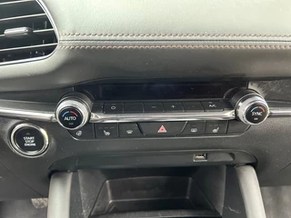 Mazda 3 Mazda 3 2.0 SA-G LUXURY - afbeelding nr 17