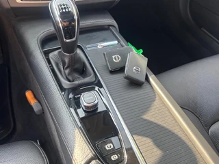 Volvo V90 Volvo V90 2.0 D4 Momentum 2017 Panodak NL Dealer Auto - afbeelding nr 14