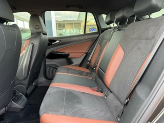 Volkswagen ID.4 Volkswagen ID.4 Pro 77 kWh | Voorklimatisering | Stoelverwarming | Stuurwielverwarming | Camera voor/achter | LED | Adaptive Cruise Control | Apple Carplay/Android Auto | Rijstrooksensor | Trekhaak | - afbeelding nr 13