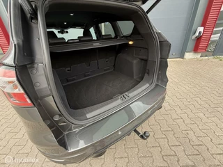 Ford Kuga Ford Kuga 1.5 EcoBoost ST Line LED/Naiv+/Trekhaak/Winterpakket - afbeelding nr 15