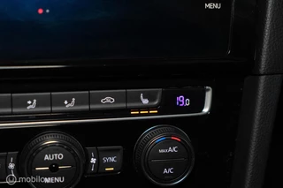 Volkswagen Golf Volkswagen Golf 2.0 TSI GTI TCR PANO|AKRA|LED|CAMERA|ACC| - afbeelding nr 25