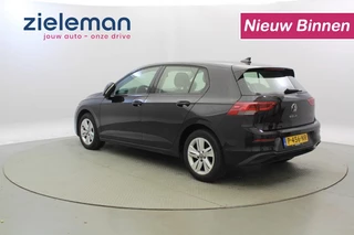 Volkswagen Golf Volkswagen Golf 2.0 TDI Life Business Automaat - Carplay, Digitaal Cockpit - afbeelding nr 2