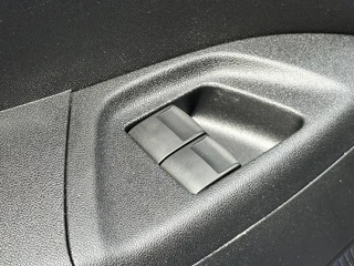 Peugeot 108 Peugeot 108 1.0 e-VTi Airco/Elktr pakket/Getint glas/5 deuren ideale stadsauto zuinig in gebruik - afbeelding nr 32