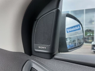 Ford Focus Ford Focus Wagon 1.0 EcoBoost 125pk Titanium | Origineel NL | Navi | Apple Carplay+Android Auto | Bi-Xenon | SONY Sound | Clima | Cruise | Keyless Entry | Pdc V+A+Assist+Camera | Privacy Glass | 17''lm - afbeelding nr 22