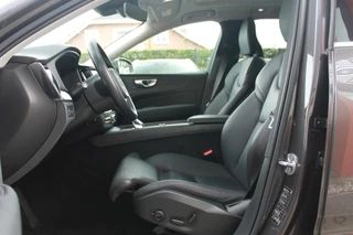 Volvo XC60 Volvo XC60 T6 Recharge AWD Ultimate Bright | Longe Range | Parkeercamera | Panoramadak | Trekhaak | HUD | Leder | Stoelverwarming | Keyless - afbeelding nr 15