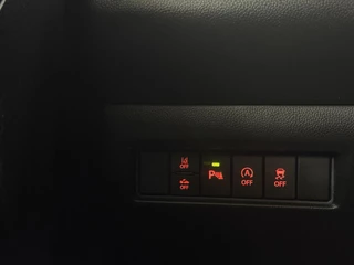Suzuki Swift Suzuki Swift 1.2 Smart Hybrid Style | LED | Navigatie | Camera | Stoelverwarming | Airco | Bluetooth | Rijklaar - afbeelding nr 17