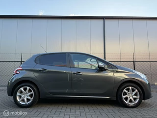 Peugeot 208 Peugeot 208 1.2 VTi Style | Airco | Cruise | Nav | PDC V+A | Orig NL | NAP | Dealer ond | DB riem vervangen - afbeelding nr 6