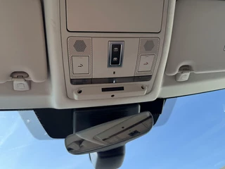 Land Rover Discovery Sport Land Rover Discovery Sport P300e 1.5 PANO/58.000km! - afbeelding nr 46
