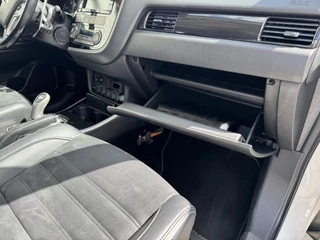 Mitsubishi Outlander Mitsubishi Outlander 2.0 PHEV Executive Edition Camera Navigatie systeem Cruise Led verlichting - afbeelding nr 25