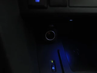 Toyota Yaris Cross Toyota Yaris Cross 1.5 Hybrid Adventure automaat | CarPlay | Navigatie | Parkeersensoren | Achteruitrijcamera | Stoelverwarming | LED verlichting | Elektrische kofferklep - afbeelding nr 35
