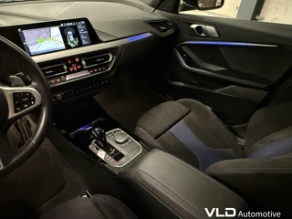BMW 1 Serie BMW 1-serie 120i High Executive M-sport Pano LED Sfeer Kuip - afbeelding nr 18