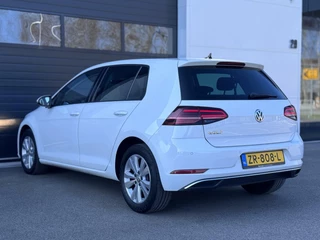 Volkswagen Golf Volkswagen Golf 1.0 TSI Comfortline Business Carplay|Camera - afbeelding nr 2