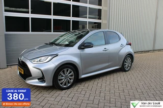 Toyota Yaris Toyota Yaris  Hybrid 1.5 Select | Panoramadak | Half Leer | Full Led | Apple Carplay | Head-up display. - afbeelding nr 1
