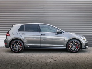 Volkswagen Golf Volkswagen Golf 2.0 TSI GTI Performance Pano Alcantara VOL!! - afbeelding nr 15