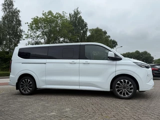 Ford Tourneo Custom Ford Tourneo Custom 340 2.5 PHEV L2H1 Titanium X | SCI | 232pk | 8 pers | PLUG-IN Hybrid | 1.850kg Trekgewicht | Adaptieve Cruise | Winterpack | Incl. BTW/BPM | Verlengde Fabrieksgarantie tot 10-2028 - afbeelding nr 2