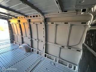 Iveco Daily Iveco Daily 35C14V 2.3 410 H2 - afbeelding nr 14