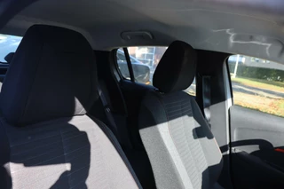 Peugeot 208 Peugeot 208 1.2 101pk! Active 5 DRS Airco|Carplay|Cruise|Led|Pdc|Keyless|Multif. stuur|Elektr. pakket|25DKM! - afbeelding nr 27