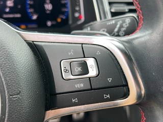 Volkswagen T-Roc Volkswagen T-Roc 1.5 TSI DSG SPORT TREKHAAK/CAMERA/NAVI/CARPLAY/ACC/STOELVERW/E-KLEP - afbeelding nr 17